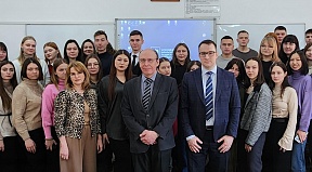 Представитель МИД России в г.Чите прочитал студентам лекцию на тему "Энергетика и международные отношения"